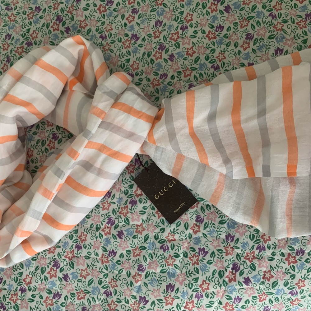 Gucci gg signature wool silk blended scarf